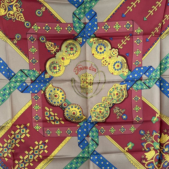 ❣️Hermès BRINS D’OR 100 % Silk Scarf 90 x 90 cm-authentic - Picture 3 of 16